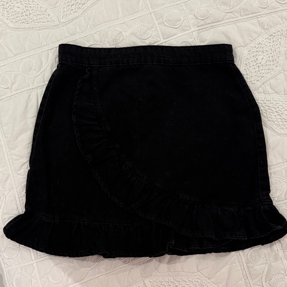 PRIMARK WOMEN SIZE US 4 EUR 36 DENIM Faded Black Jean Ruffled Skirt Zipper back